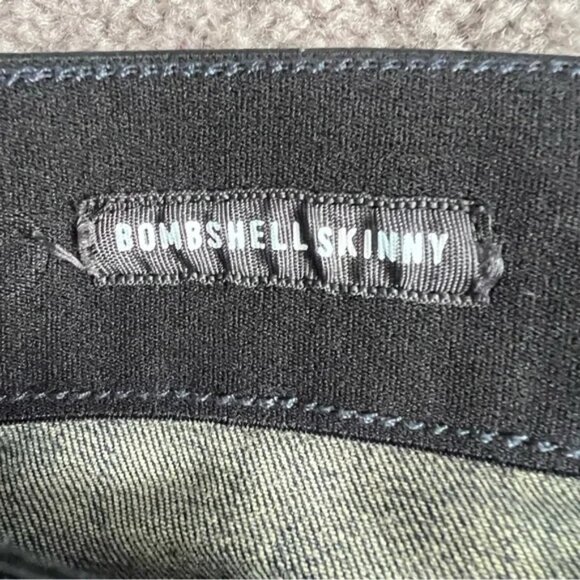 Torrid Premium Bombshell Skinny Jeans Size 20 Short High-Rise Stretch Denim - Picture 6 of 8